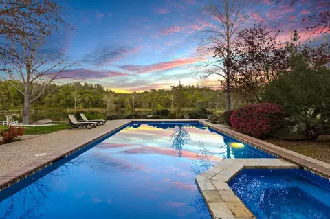 Exterior - 16096 Perimeter Rd, Grass Valley, CA 95949 photo 11 of 19