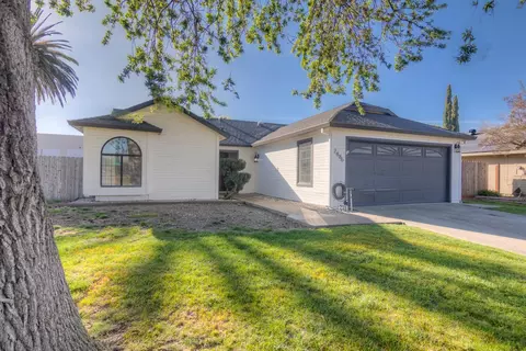 2886 Leslie Ln, West Sacramento, CA 95691