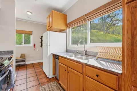 Kitchen - 43378 S Fork Dr, Three Rivers, CA 93271 photo 2 of 2