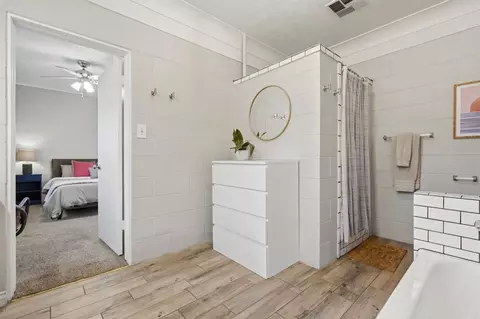 Bath - 43378 S Fork Dr, Three Rivers, CA 93271 photo 3 of 3
