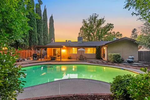 7200 Spicer Dr, Citrus Heights, CA 95621