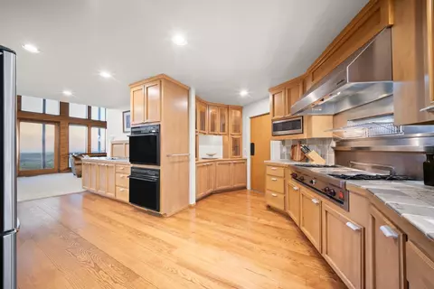 Kitchen - 984 Crestview Dr, Murphys, CA 95247 photo 2 of 5