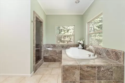 Bath - 3371 Fairway Dr, Arnold, CA 95223 photo 1 of 5