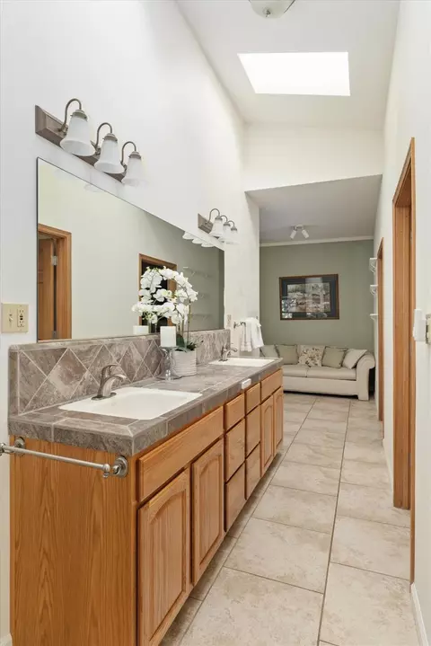 Bath - 3371 Fairway Dr, Arnold, CA 95223 photo 2 of 5
