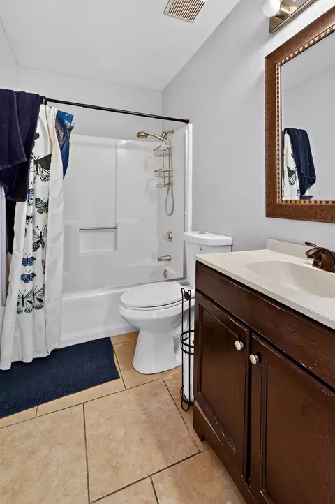 Bath - 1754 Merced Ave, Merced, CA 95341 photo 4 of 5