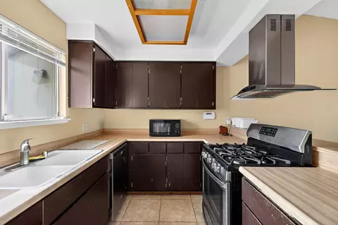 Kitchen - 1754 Merced Ave, Merced, CA 95341 photo 1 of 3