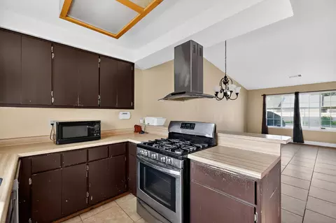 Kitchen - 1754 Merced Ave, Merced, CA 95341 photo 2 of 3