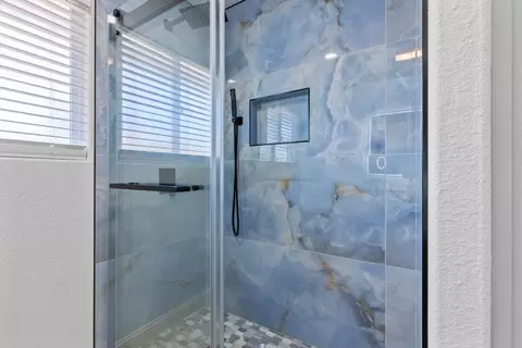 Bath - 403 Kerr Ave, Modesto, CA 95354 photo 2 of 6