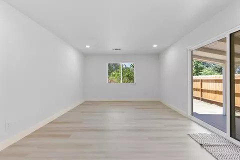 Living - 403 Kerr Ave, Modesto, CA 95354 photo 2 of 2