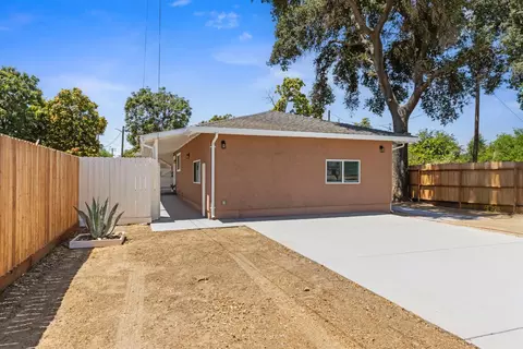 Exterior - 403 Kerr Ave, Modesto, CA 95354 photo 3 of 8