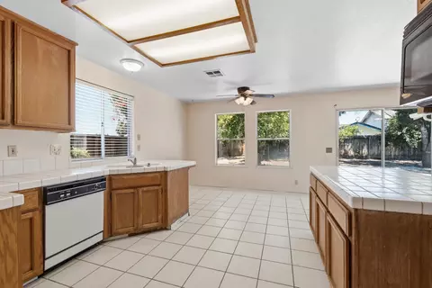1285 Bonta Ave, Gustine, CA 95322 photo 15