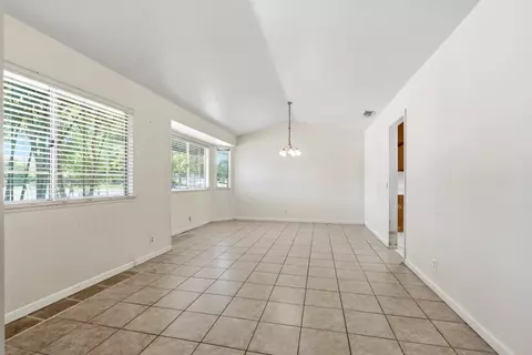 1285 Bonta Ave, Gustine, CA 95322 photo 6