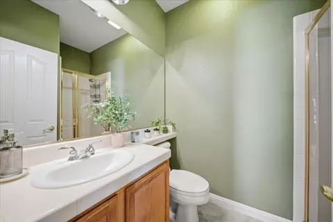 Bath - 1801 Talon Rd, Rocklin, CA 95765 photo 1 of 4