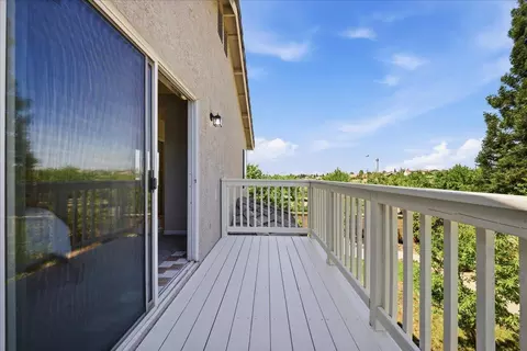 Exterior - 1801 Talon Rd, Rocklin, CA 95765 photo 5 of 11