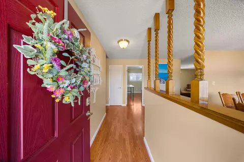 Entry Way - 1391 S Orange St, Turlock, CA 95380 photo 1 of 1