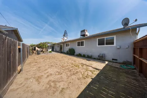 Exterior - 1391 S Orange St, Turlock, CA 95380 photo 6 of 6