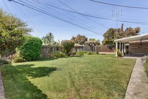 Exterior - 2205 Tully Rd, Modesto, CA 95350 photo 6 of 9