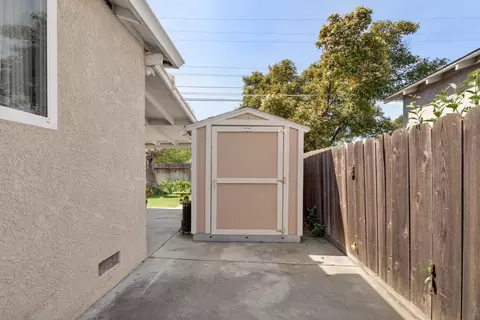 Exterior - 2205 Tully Rd, Modesto, CA 95350 photo 5 of 9