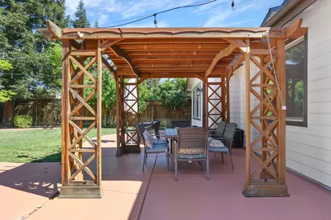 Exterior - 1583 Roger Dr, Tracy, CA 95304 photo 12 of 17