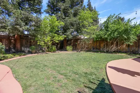 Exterior - 1583 Roger Dr, Tracy, CA 95304 photo 17 of 17