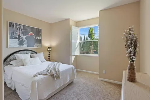Bedroom - 1583 Roger Dr, Tracy, CA 95304 photo 4 of 13