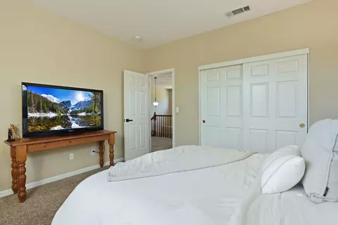 Bedroom - 1583 Roger Dr, Tracy, CA 95304 photo 11 of 13