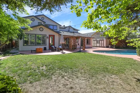 Exterior - 1583 Roger Dr, Tracy, CA 95304 photo 16 of 17