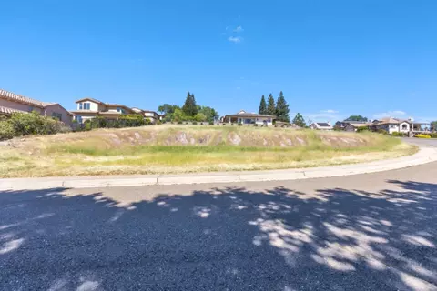 1540 Ridgeview Cir, Auburn, CA 95603
