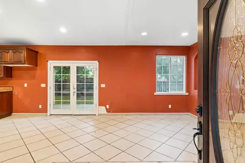 Entry Way - 5555 E Main St, Stockton, CA 95215 photo 5 of 6