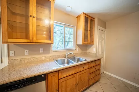 Kitchen - 21407 Crystal Falls Dr, Sonora, CA 95370 photo 1 of 2