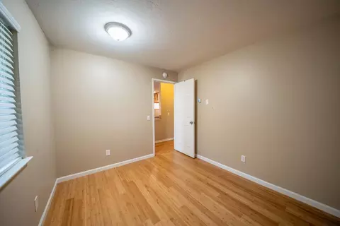 Bedroom - 21407 Crystal Falls Dr, Sonora, CA 95370 photo 2 of 5