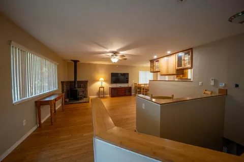Living - 21407 Crystal Falls Dr, Sonora, CA 95370 photo 2 of 3