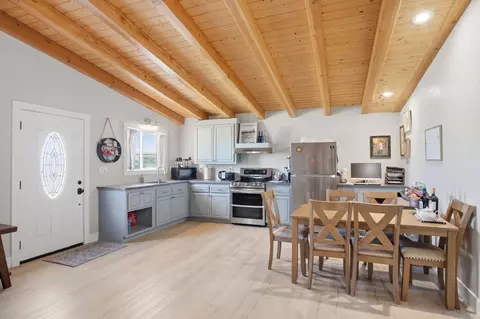 Kitchen - 891 Manila Rd, Lathrop, CA 95330 photo 6 of 7