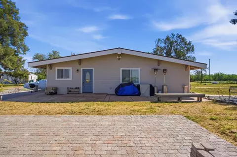 Exterior - 891 Manila Rd, Lathrop, CA 95330 photo 3 of 7