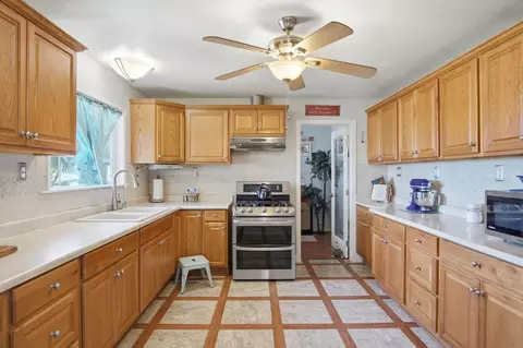 Kitchen - 891 Manila Rd, Lathrop, CA 95330 photo 1 of 7