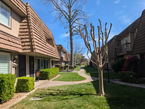 Exterior - 2334 Via Camino Ave, Carmichael, CA 95608 photo 2 of 6