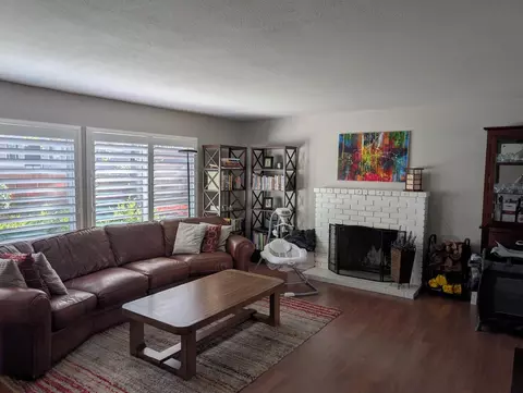 Living - 2334 Via Camino Ave, Carmichael, CA 95608 photo 2 of 4