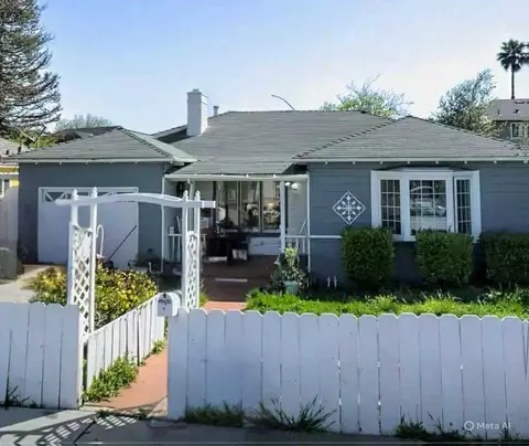 2260 Pulgas Ave, Palo Alto, CA 94303