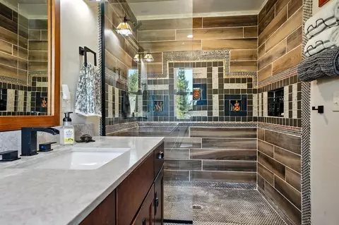 Bath - 30 Bryson Dr, Sutter Creek, CA 95685 photo 11 of 11