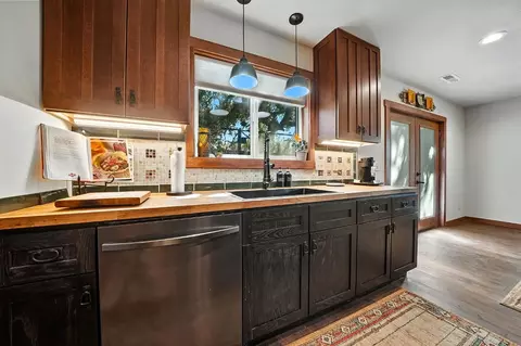 Kitchen - 30 Bryson Dr, Sutter Creek, CA 95685 photo 7 of 7