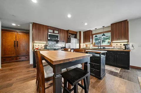 Kitchen - 30 Bryson Dr, Sutter Creek, CA 95685 photo 3 of 7