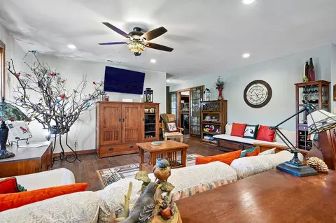 Living - 30 Bryson Dr, Sutter Creek, CA 95685 photo 4 of 5