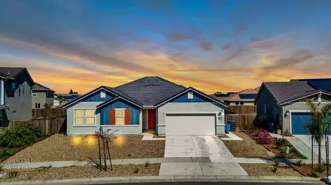 1519 Minories Dr, Plumas Lake, CA 95961