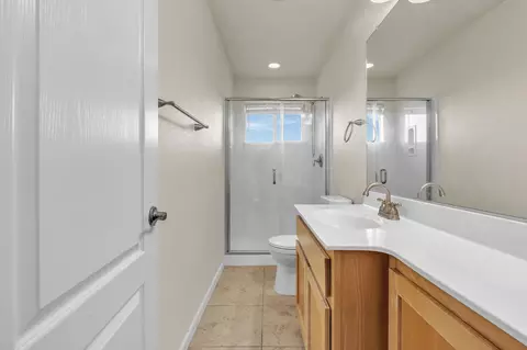 Bath - 17780 Redberry Ln, Jackson, CA 95642 photo 1 of 3