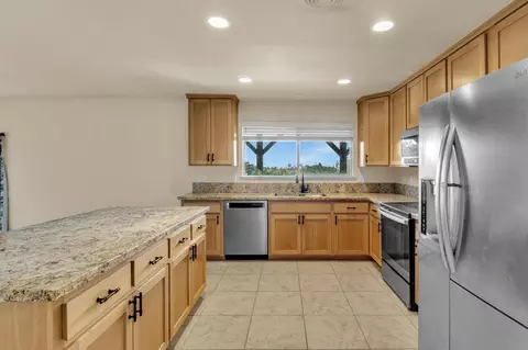 Kitchen - 17780 Redberry Ln, Jackson, CA 95642 photo 3 of 4