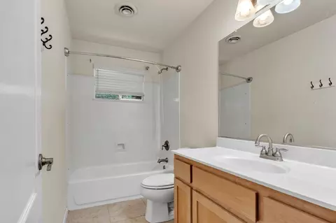 Bath - 17780 Redberry Ln, Jackson, CA 95642 photo 3 of 3