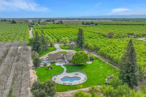 View/Area - 17230 E Franscella Ln, Ripon, CA 95366 photo 5 of 8