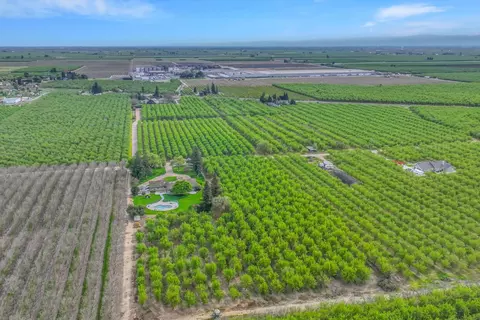 View/Area - 17230 E Franscella Ln, Ripon, CA 95366 photo 4 of 8