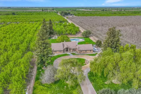 View/Area - 17230 E Franscella Ln, Ripon, CA 95366 photo 6 of 8