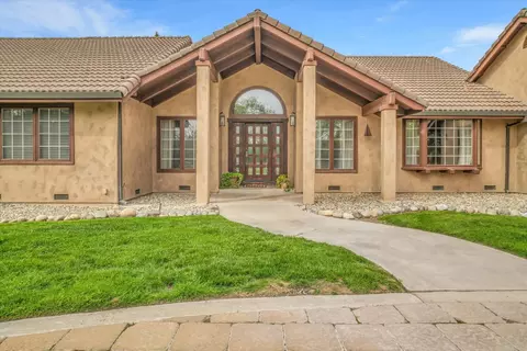 Exterior - 17230 E Franscella Ln, Ripon, CA 95366 photo 8 of 16